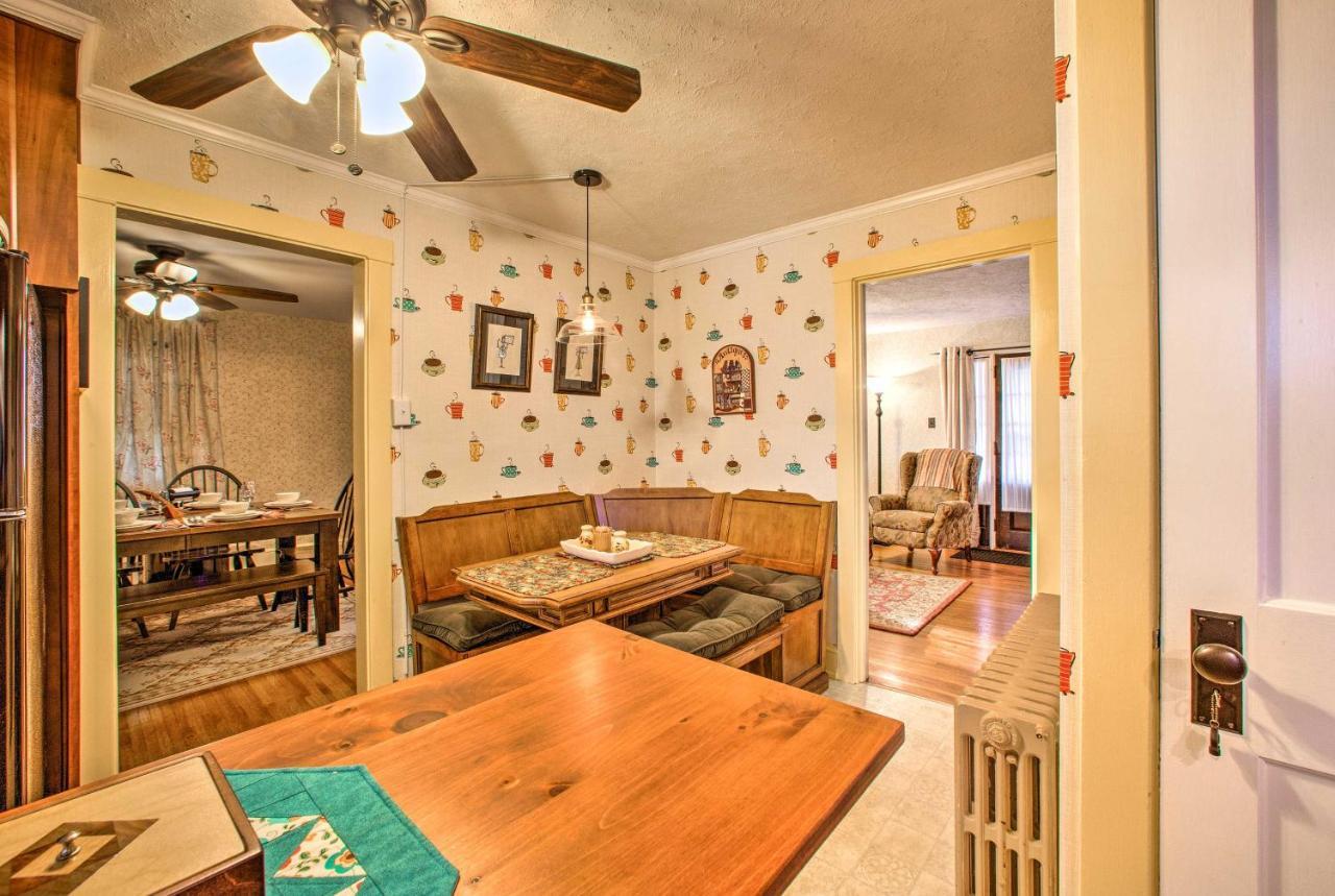 Whimsical Lancaster House With Porch Near Amish Farm Villa Екстериор снимка