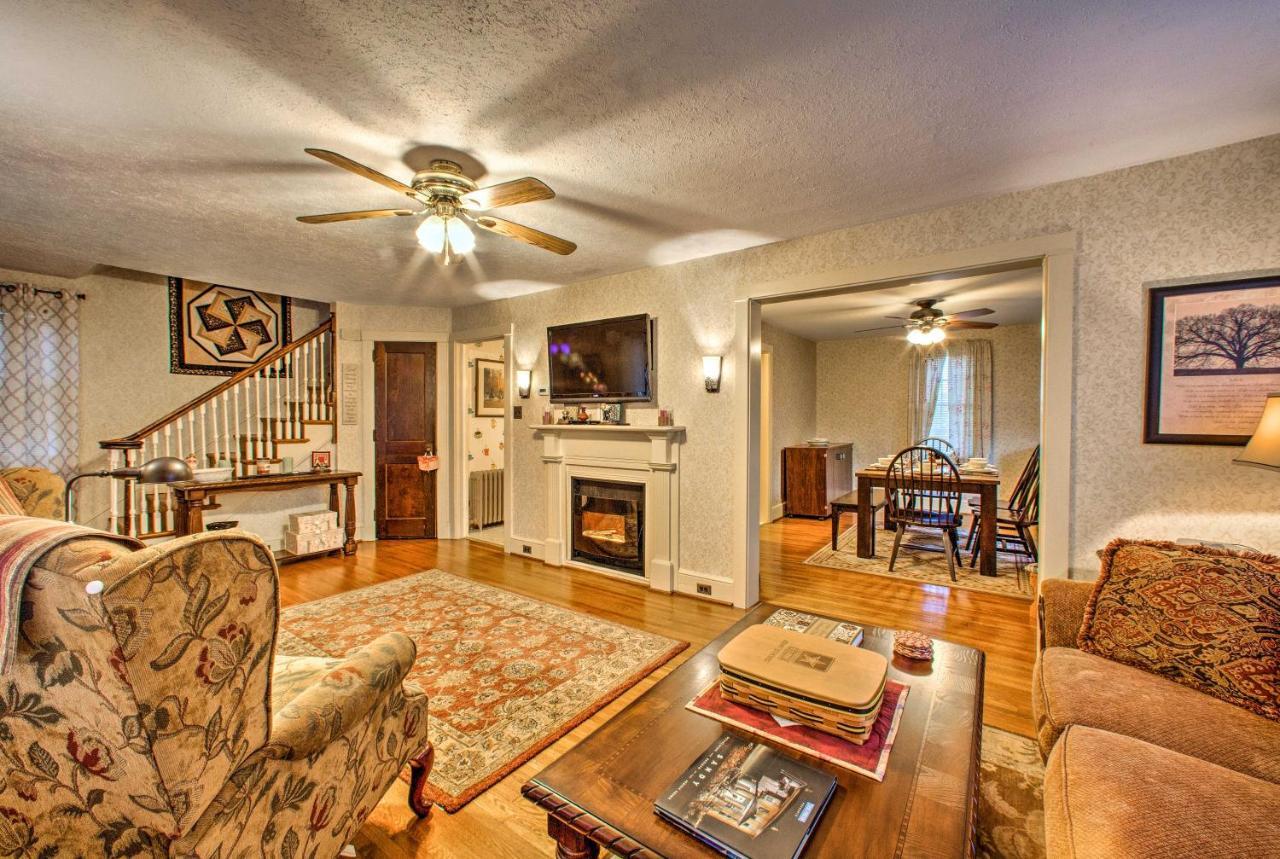 Whimsical Lancaster House With Porch Near Amish Farm Villa Екстериор снимка