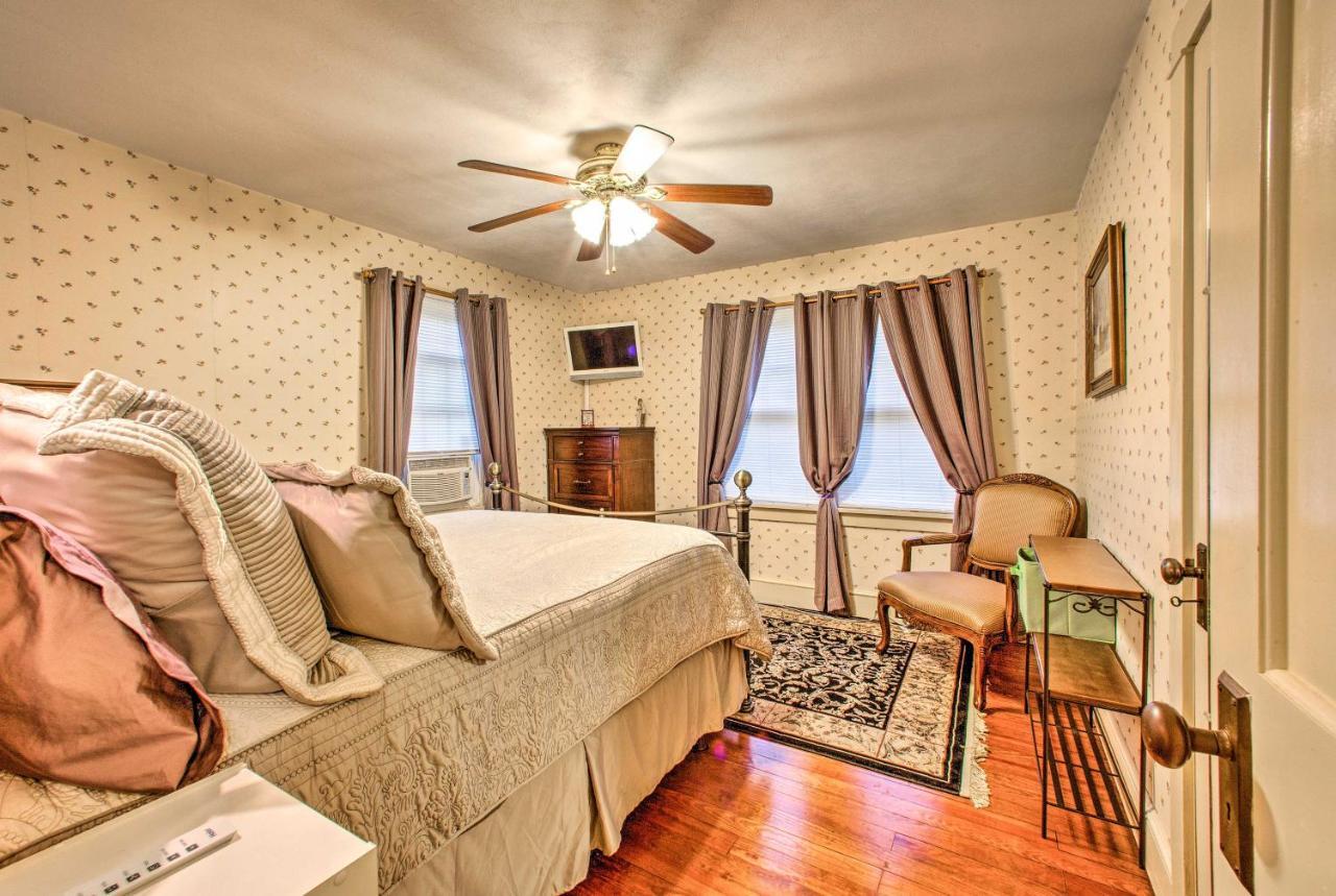 Whimsical Lancaster House With Porch Near Amish Farm Villa Екстериор снимка